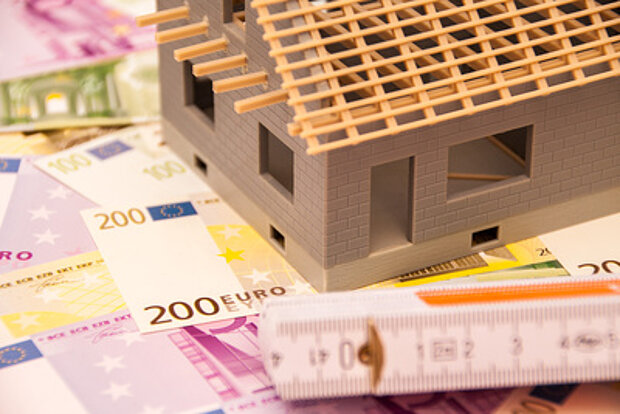 Foto: Hausplanung, Hausfinanzierung © Thorben Wengert, pixelio.de