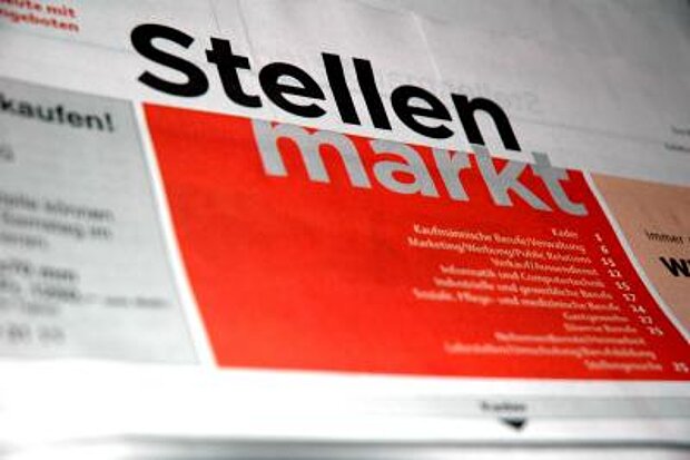 Aufschrift "Stellenmarkt"