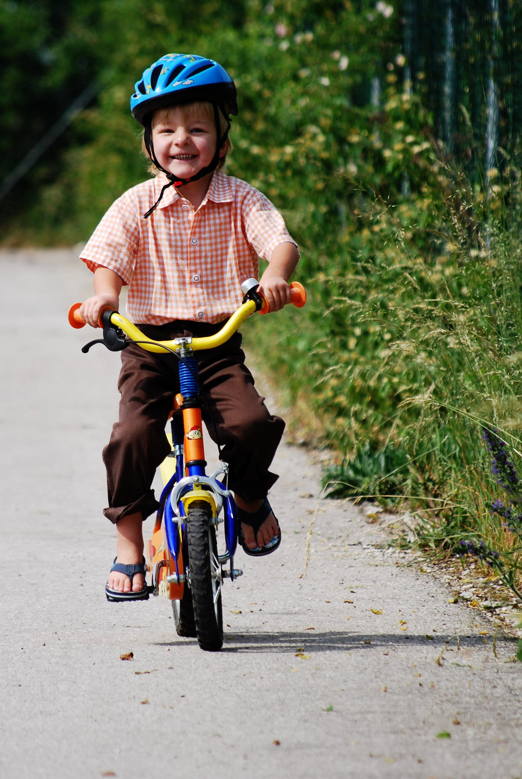 Kind auf Fahrrad 